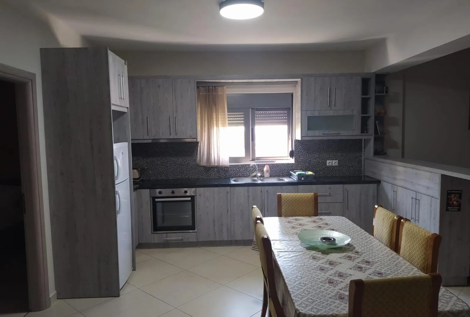 Villa Alimema Sarandë 0*,